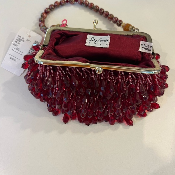 NEW Lily Scott hand beaded red evening bag with beaded strap. - Picture 2 of 7